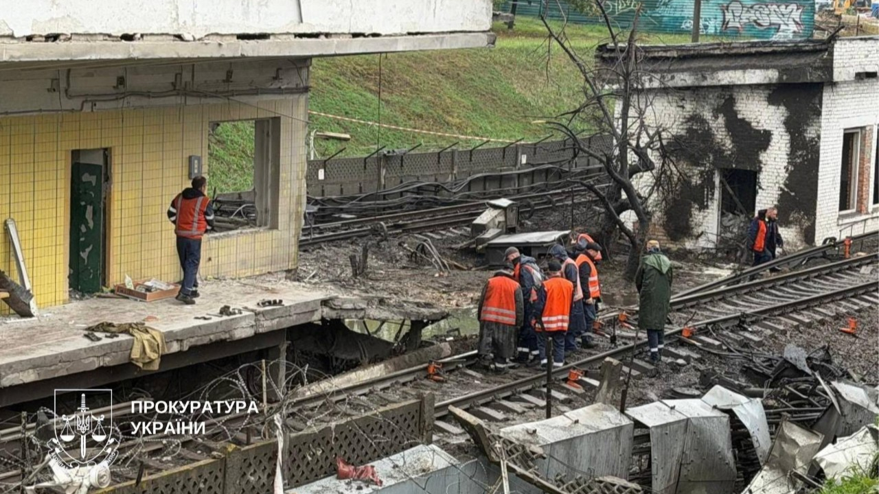 КМВА: Час відновлення роботи станції метро "Чернігівська" наразі невідомий